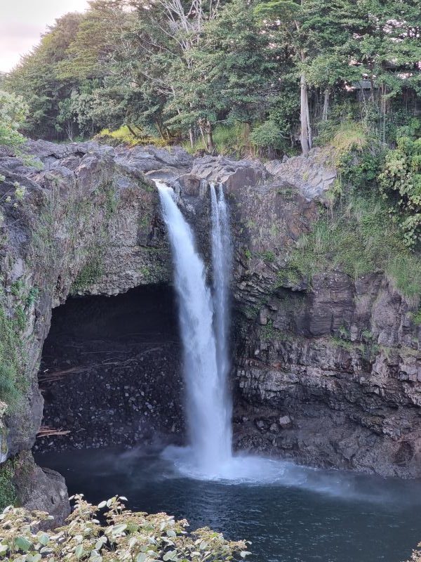 rainbow falls big island